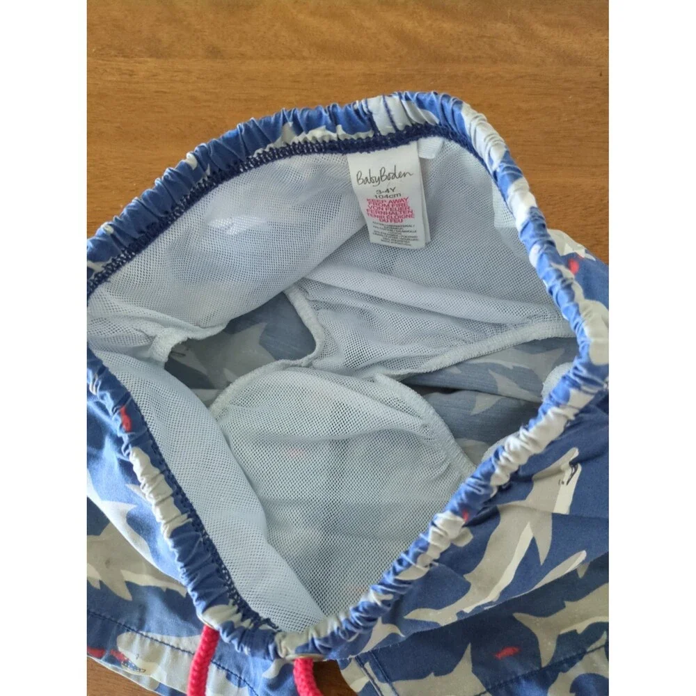 Mini Boden Boys Kids shark print swim shorts size 3/4 GUC